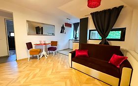Hamilton Apartment